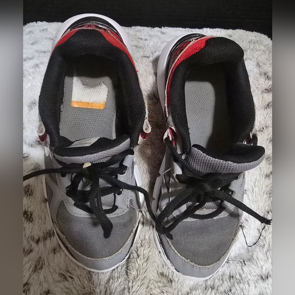 BOYS UNDER ARMOUR Micro G Velocity Running Shoes Size 4Y 4 Youth Gray, Red - Picture 5 of 13